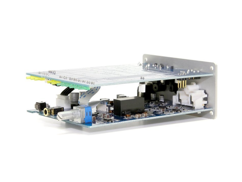 Soundfort DS-200: high-performance USB DAC - DSD5.6MHz (DoP), PCM192kHz / 32bit support
