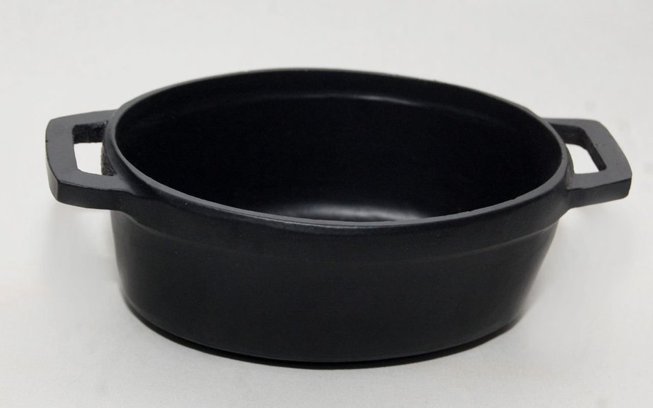 Insideretail 1006012345ABCDE Premium Quality Cast Iron Oval Stackable Roasting Dish, Medium, Black, Set of 5 N4