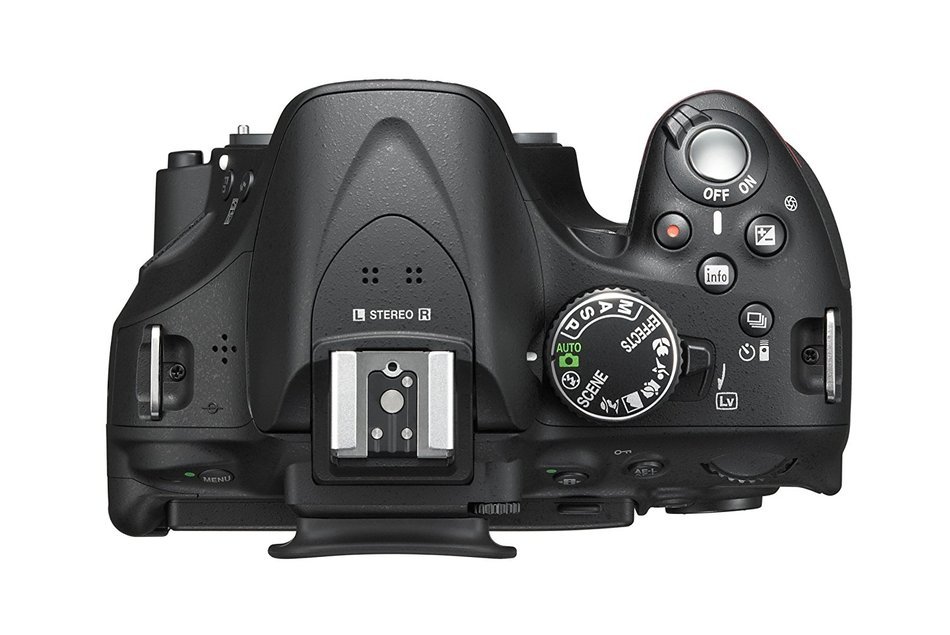 Nikon D5200 Digital SLR with 18-55mm VR II Compact Lens Kit - Black (24.1 MP) 3.0 inch LCD N7