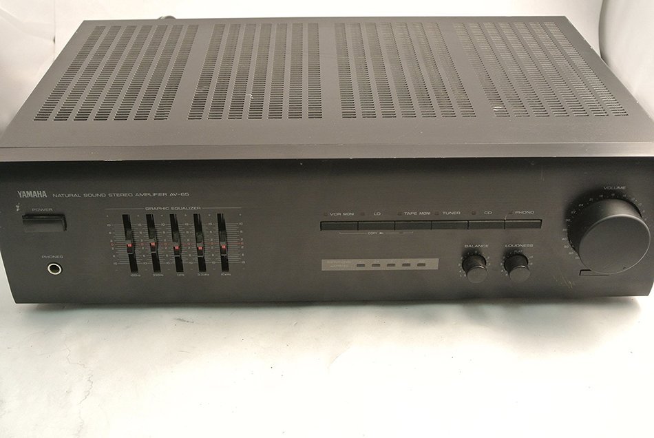YAMAHA Natural Sound AV-65 Integrated AMP Amplifier with EQ + Phono Input - Integrad N4