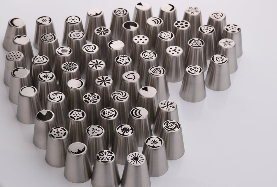 62 Piece Stainless Steel Flower Russian Icing Piping Nozzles Tips N3