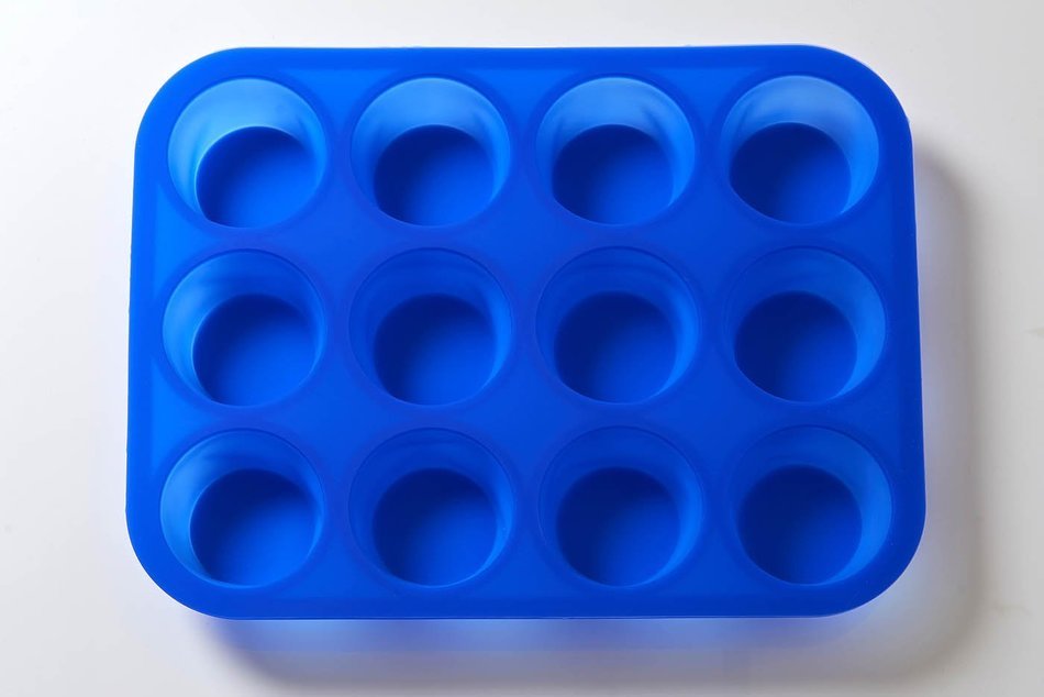 World Of Moulds 12 Cavity Round Silicone Mould
