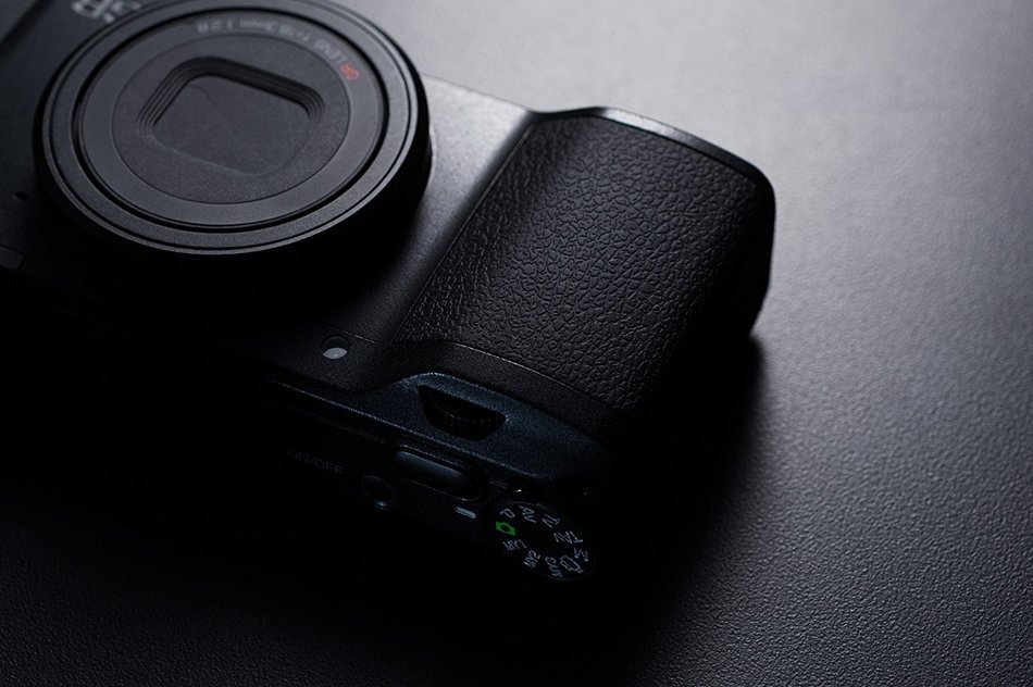 Ricoh GR 16.2 MP Digital Camera with 3.0-Inch LED Backlit (Black) N7