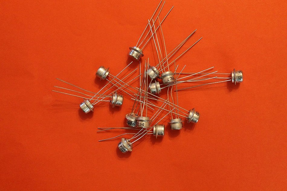 Transistors Germanium MP36A analogue AC183, 104NU70, 152NU70, 2SD75 USSR 15 pcs