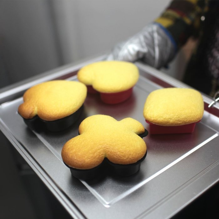 Cupcake Mold,Silicone Bakeware Set,Silivo 4 Pack Baking Set Poker Shaped 3.15"*4.15"*1" Deep Non-stick Silicone... N2