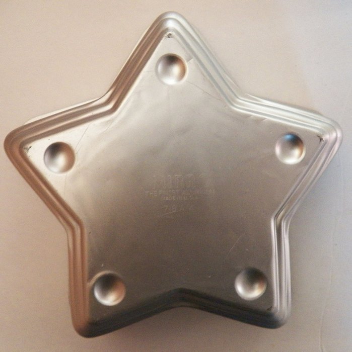 Star Cake Pans 7.75" x 7.75" - Set of 3 N2