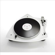 Thorens TD 209 Belt-Drive Turntable in Glossy White