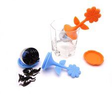 Llamamia Silicone Tea Infuser Tea Filter, Set of 4 Tea Strainers - Includes Silicone Flower Handles with Stainless... N2