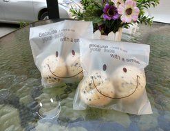 Efivs Arts 200pcs Cute Smile Face Self Adhesive Cookie Bakery Candy Biscuit OPP Plastic Bags for Bakery Party... N3