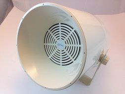 ULTRAK SPLASH PROOF WEATHER RESISTANT 6&quot; 20 WATT OUTDOOR SPEAKER N8