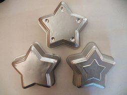 Star Cake Pans 7.75&quot; x 7.75&quot; - Set of 3 N3