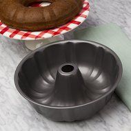 Ecolution Bakeins Bundt Cake Pan &ndash; PFOA, BPA, and PTFE Free Non-Stick Coating &ndash; Heavy Duty Carbon Steel &ndash; Dishwasher... N7