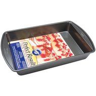 Wilton Perfect Results 8-Inch Square Cake Pan N2
