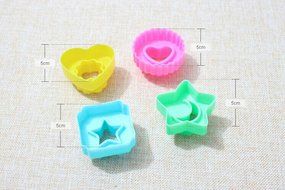 Coolrunner 4pcs Double-faced Geometric Shape Flower, Moon, Star, Heart Sandwich, Sushi, Bread, Rice, Fruit, Biscuit...