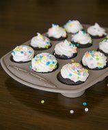 Internet&rsquo;s Best Silicone Muffin Pan | 12 Cup | Cupcake Tray | Cake Baking Mold | BPA Free | Dishwasher Safe N12