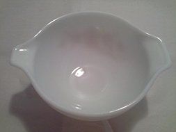 Vintage Pyrex Butterfly Gold cinderella mixing bowl 1.5 Pint N4