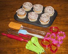 FREEDco 16 Piece Baking Set, Kid Safe Cooking Tools for Cupcakes, Muffins, Pastries, and Cookies N3