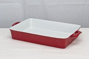 Baker Color: Red