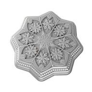 Nordic Ware Sweet Snowflakes Shortbread Pan N2