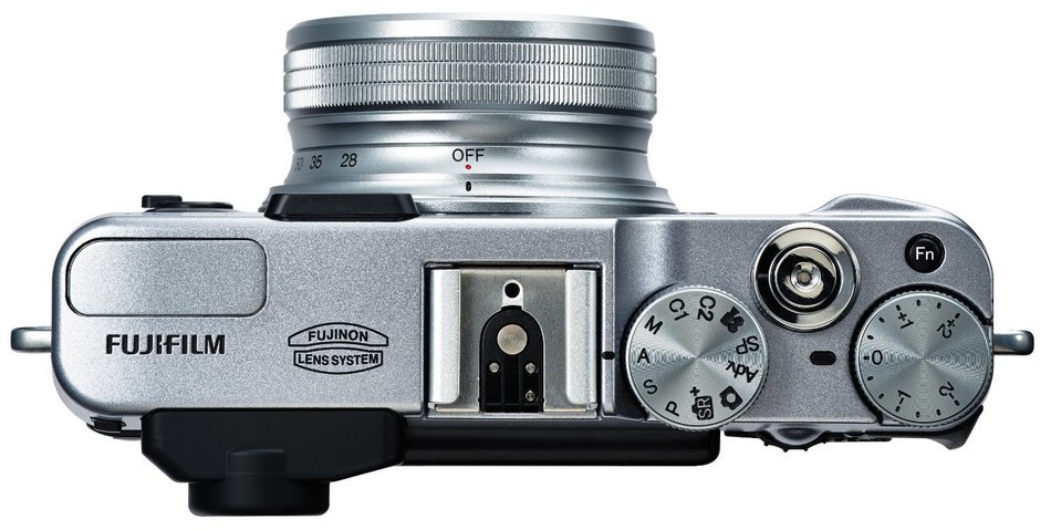 Fujifilm X20 12 MP Digital Camera with 2.8-Inch LCD (Black) N9