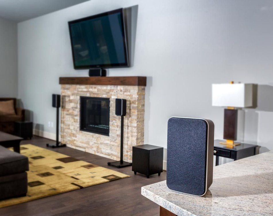 Axiim Q HD Wireless Home Theater 5.1 System N5