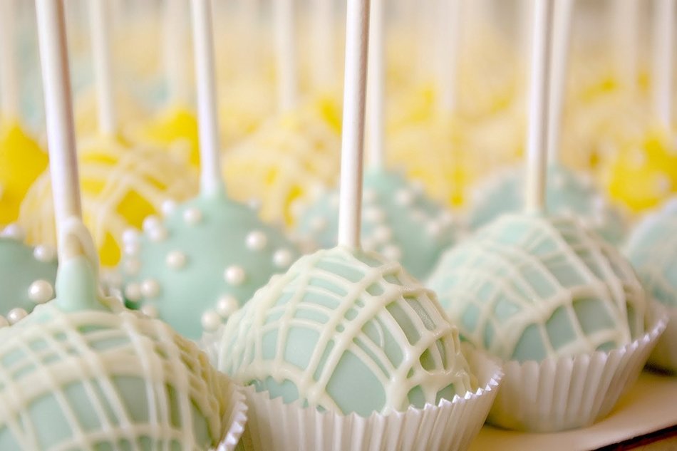Crave 6-inch Cake Pop Sticks for Treats and Desserts, 75 Count, Colors Vary, 1-pack N4