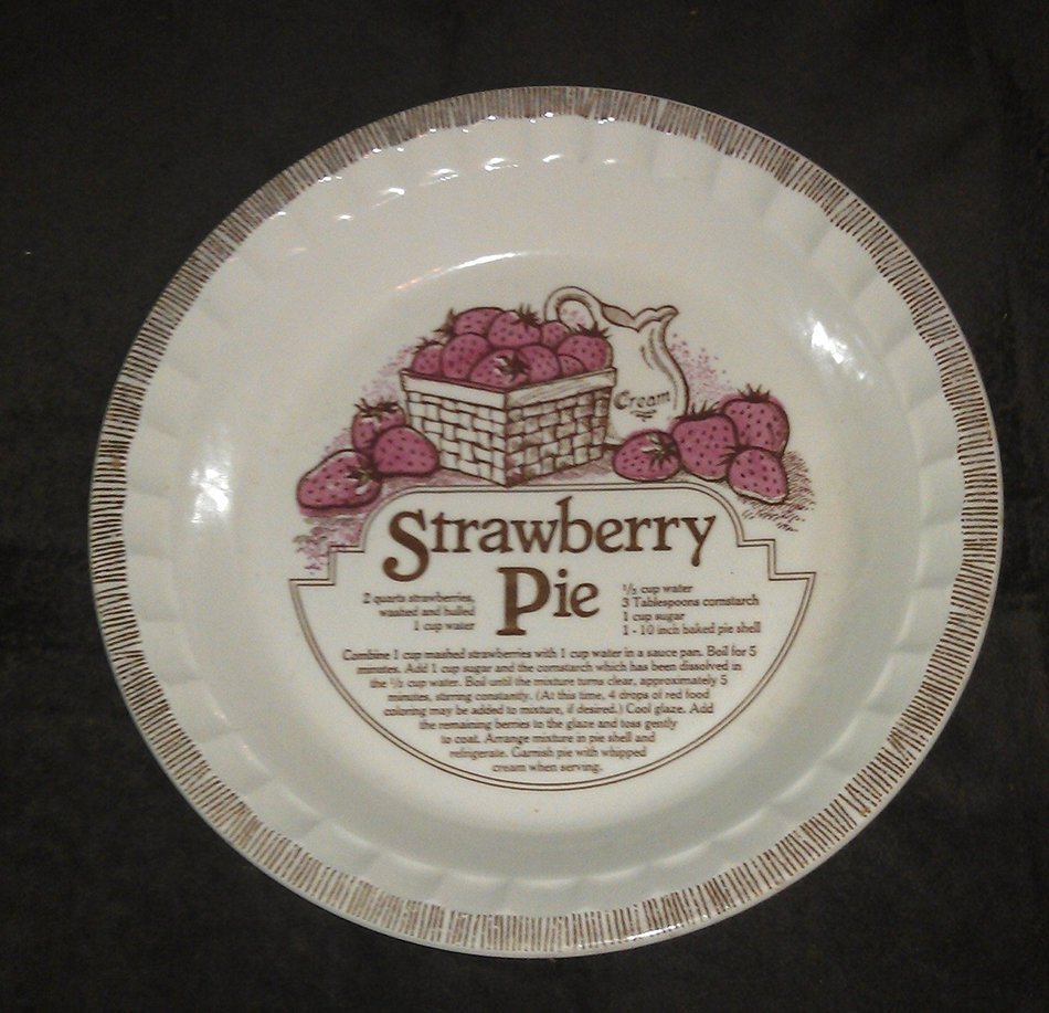 Royal China Jeannette Corp Ironstone 10" Strawberry Pie Plate with Recipe Fluted Edges