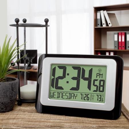 Modern-Day Portable Digital Clock Indoor Temperature, Black