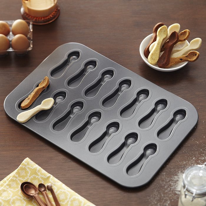 Chicago Metallic 26737 Cookie Dunker Pan, Silver