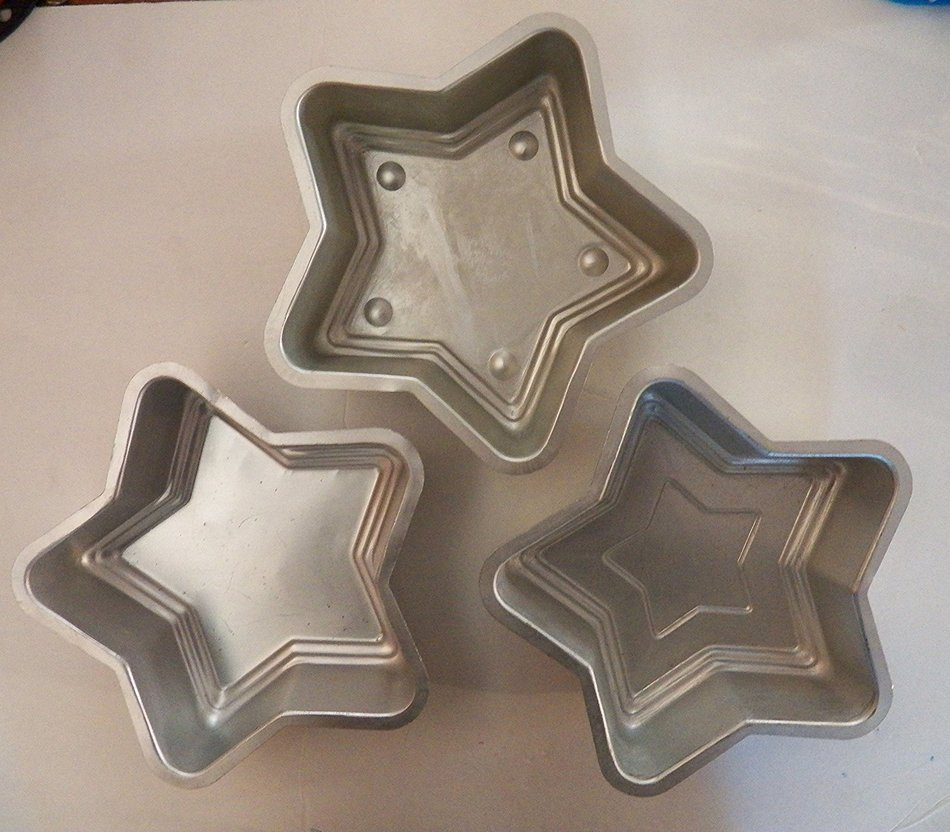 Star Cake Pans 7.75" x 7.75" - Set of 3 N4