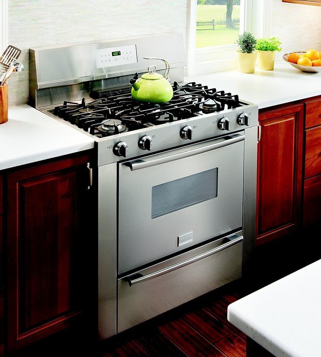 Frigidaire 36" Professional Gas Range free image download