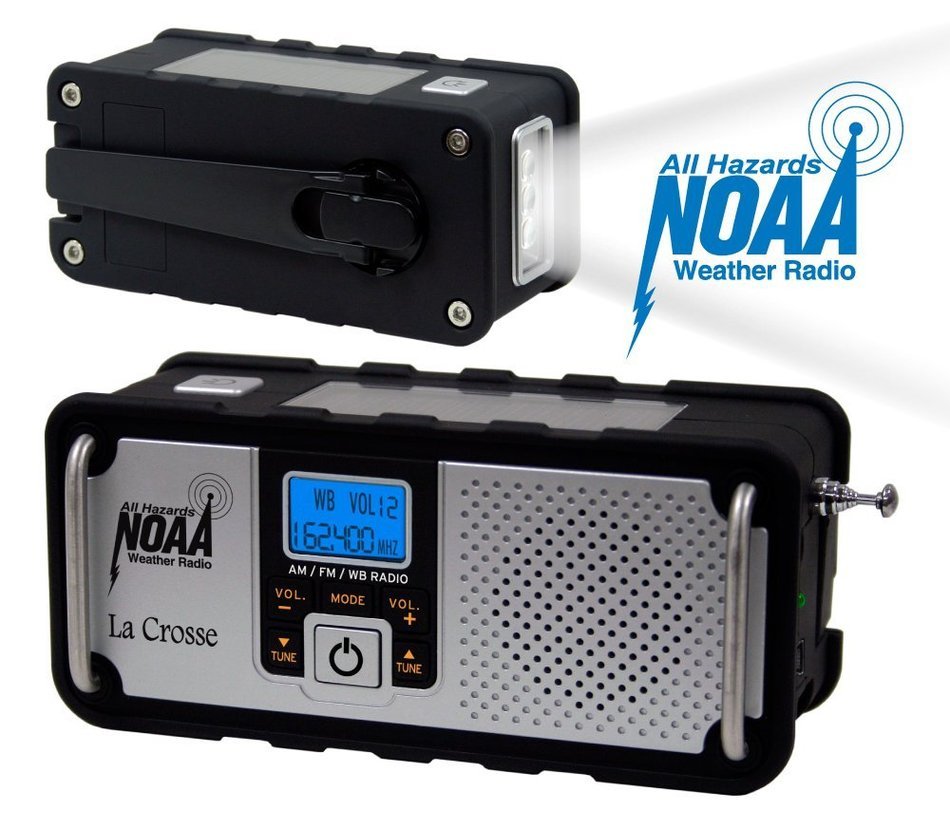La Crosse Technology 810-106 NOAA/AM/FM Severe Weather Alert Radio with solar panel or hand crank recharging power... N6