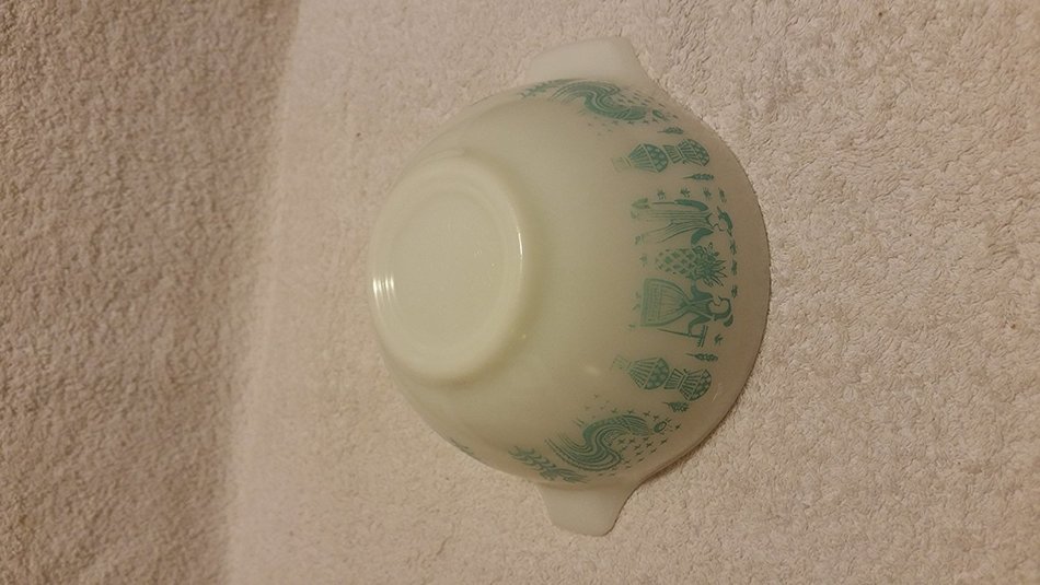 Vintage 1950's Pyrex Mixing Bowl White Turquoise Amish Butterprint #441 1 1/2 Pint
