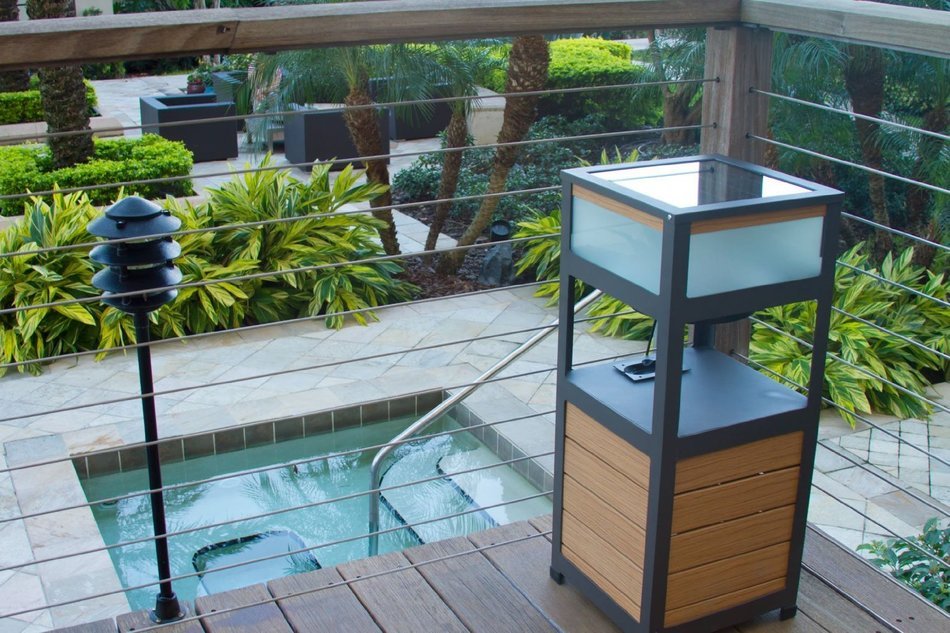 SOLAR POWERED OUTDOOR BLUETOOTH SPEAKER AND TABLE - PORTICO SOLAR SOUND BY FRESHETECH