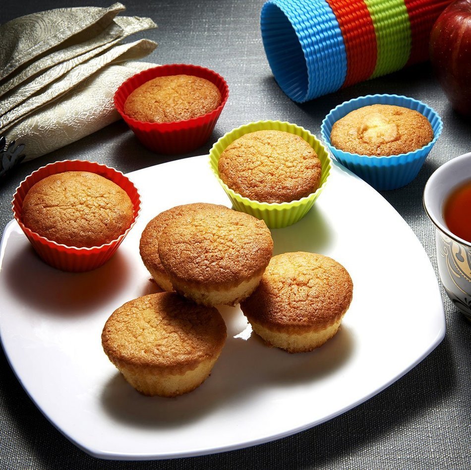 Chefaith 48-Pcs Reusable Silicone Baking Cups, Cupcake Liners, Muffin Cups [48 Round Cups with 4 Rainbow Colors... N4
