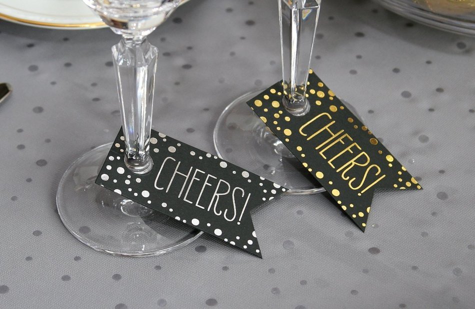 Hortense B. Hewitt Wedding Accessories Silver Foil Polka Dot Favor Cards, Set of 25 N3