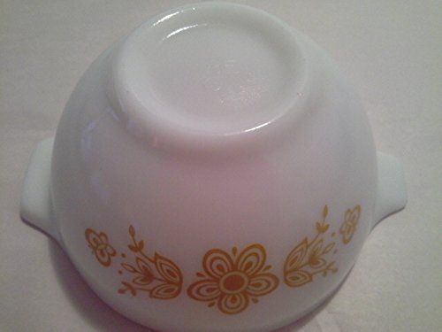 Vintage Pyrex Butterfly Gold cinderella mixing bowl 1.5 Pint N5
