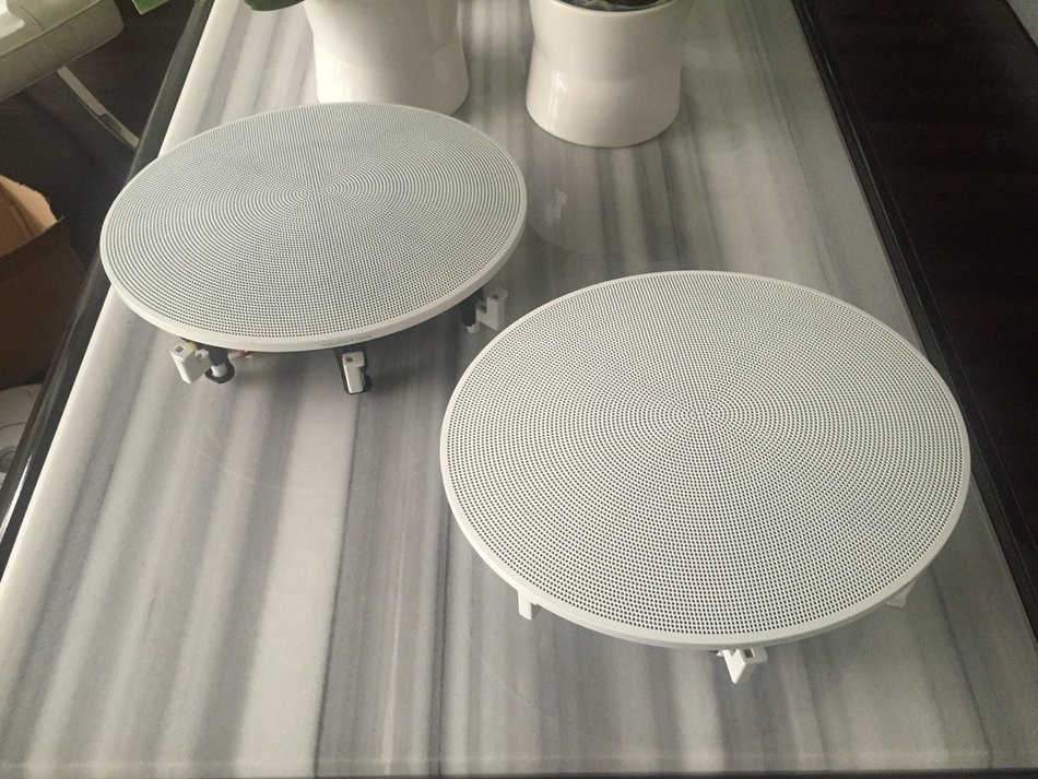 Bang & Olufsen BeoVox 1 Flush Mounted Speakers | Dutch White