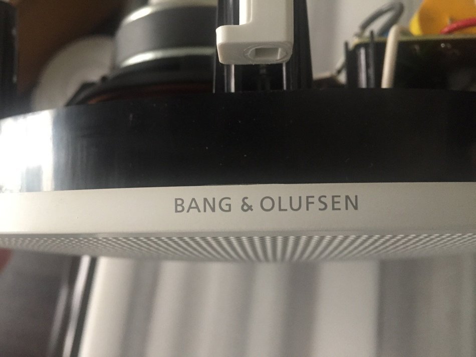 Bang & Olufsen BeoVox 1 Flush Mounted Speakers | Dutch White N2