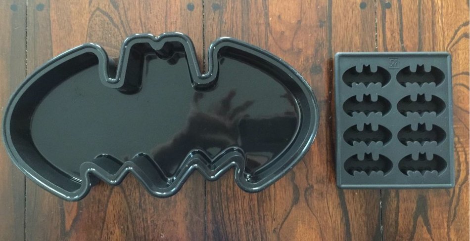 Batman Logo Silicone Birthday Cake Pan Chocolate Candy Mold Ice Tray set of 2 molds