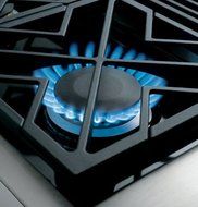GE Monogram 30" ZDP304LPSS 30 Inch Pro-Style Liquid Propane Dual-Fuel Stainless Steel Gas Range w/ Convection... N5