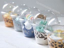 Premium High Quality Individual Clear Plastic Cupcake Pods for Bake Sales (200) N2