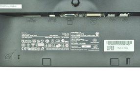 Dell 1901FP - Flat Panel Display - TFT - 19&quot; - 1280 x 1024 - 0.29 mm - DVI, VGA (HD-15) -...