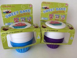 Sweet Bake Microwave Cupcake Baking Cups with Lids x 2 Bundle (2 Packs of 4 Cups - Assorted Colors)