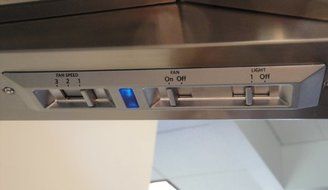 Professional Collection Maestrale 42" Wide Wall-Mount Canopy Range Hood 600 CFM PRO Motor Dishwasher Safe Filters... N5