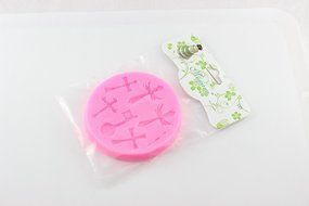 Mujiang 4-Capacity Cross Silicone Clay Fimo Sugarcraft Candy Fondant Molds N23