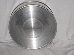 Vintage West Bend Aluminum Easy Out Cake Baking Pan Ring Mold N3