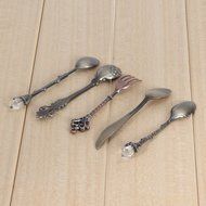 Awakingdemi 6pcs/Set Kitchen Dining Bar Nostalgic Vintage Royal Style Metal Carved Coffee Spoons and Fork for... N4