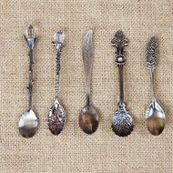 Awakingdemi 6pcs/Set Kitchen Dining Bar Nostalgic Vintage Royal Style Metal Carved Coffee Spoons and Fork for... N6