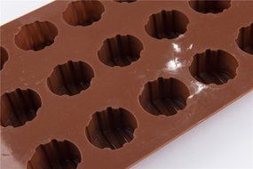 18 Cavity Little Round Silicone Handmade DIY Cake Chocolate Jello Pudding Ice Mold 3D Soap Candle Wedding Mold N7